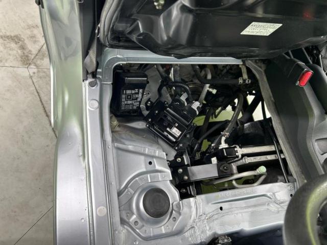 ハイゼットトラック 4WDスタンダード 新品タイヤ/保証書/エアバッグ 運転席/パワーステアリング/ワンオーナー/マニュアルエアコン/取扱説明書/ユーザー買取車/アクセサリーソケット/ヘッドライトレベライザー/CD 4WD(29枚目)