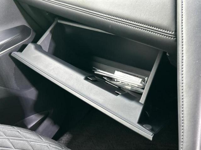 デリカD:5 4WD P 新品タイヤ/保証書/純正 10インチ SDナビ/フリップダウンモニター/衝突安全装置/両側電動スライドドア/シートヒーター 前席/マルチアラウンドモニター/車線逸脱防止支援システム/電動バックドア(41枚目)