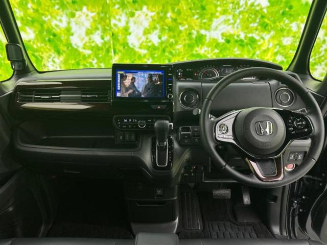 N-BOXカスタム 4WD L・ターボコーディネートスタイル 新品タイヤ/純正 8インチ SDナビ/衝突安全装置/両側電動スライドドア/シートヒーター/車線逸脱防止支援システム/シート 合皮/ドライブレコーダー 純正/ヘッドランプ LED 衝突被害軽減システム(9枚目)