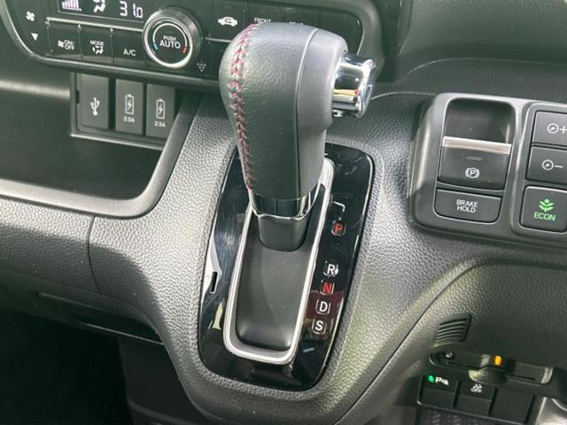 N-BOXカスタム 4WD L・ターボコーディネートスタイル 新品タイヤ/純正 8インチ SDナビ/衝突安全装置/両側電動スライドドア/シートヒーター/車線逸脱防止支援システム/シート 合皮/ドライブレコーダー 純正/ヘッドランプ LED 衝突被害軽減システム(25枚目)