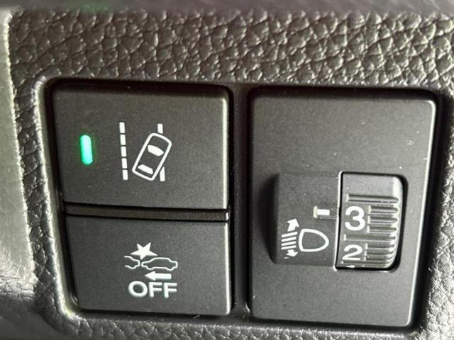 N-BOXカスタム 4WD L・ターボコーディネートスタイル 新品タイヤ/純正 8インチ SDナビ/衝突安全装置/両側電動スライドドア/シートヒーター/車線逸脱防止支援システム/シート 合皮/ドライブレコーダー 純正/ヘッドランプ LED 衝突被害軽減システム(29枚目)