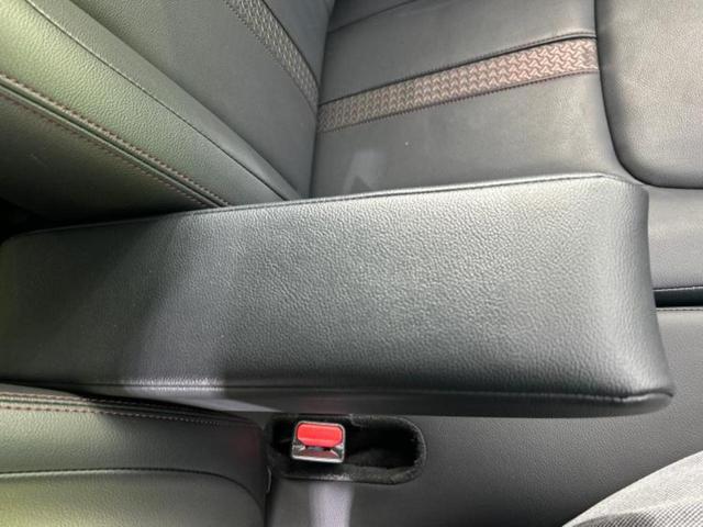 N-BOXカスタム 4WD L・ターボコーディネートスタイル 新品タイヤ/純正 8インチ SDナビ/衝突安全装置/両側電動スライドドア/シートヒーター/車線逸脱防止支援システム/シート 合皮/ドライブレコーダー 純正/ヘッドランプ LED 衝突被害軽減システム(33枚目)