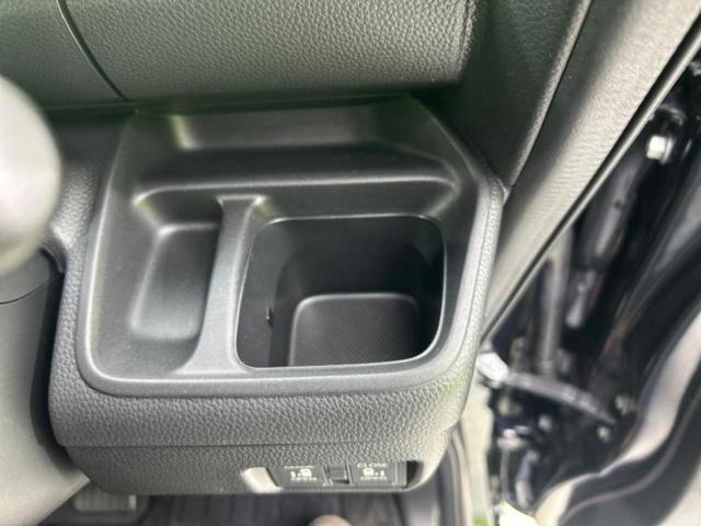 N-BOXカスタム 4WD L・ターボコーディネートスタイル 新品タイヤ/純正 8インチ SDナビ/衝突安全装置/両側電動スライドドア/シートヒーター/車線逸脱防止支援システム/シート 合皮/ドライブレコーダー 純正/ヘッドランプ LED 衝突被害軽減システム(41枚目)