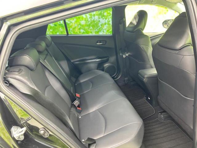 プリウス 4WD Aツーリングセレクションブラックエディション 保証書/ディスプレイオーディオ+ナビ9インチ/衝突安全装置/シートヒーター/パノラミックビューモニター/車線逸脱防止支援システム/シート 合皮/パーキングアシスト 自動操舵 衝突被害軽減システム(5枚目)