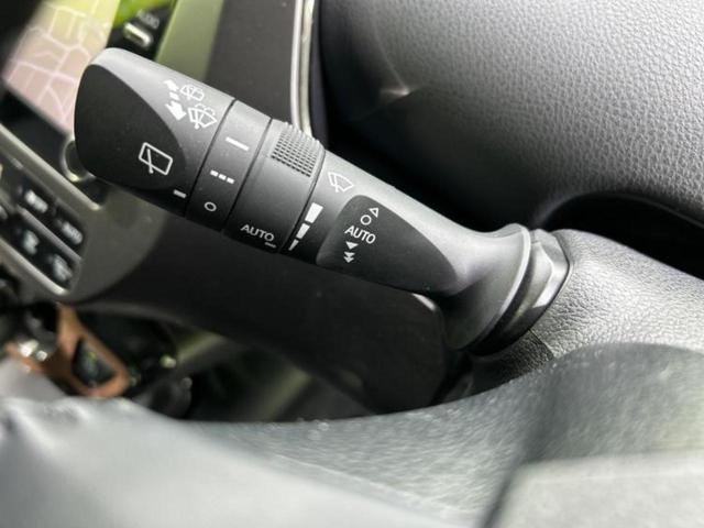 プリウス 4WD Aツーリングセレクションブラックエディション 保証書/ディスプレイオーディオ+ナビ9インチ/衝突安全装置/シートヒーター/パノラミックビューモニター/車線逸脱防止支援システム/シート 合皮/パーキングアシスト 自動操舵 衝突被害軽減システム(18枚目)