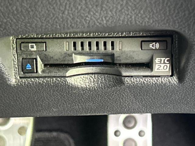 プリウス 4WD Aツーリングセレクションブラックエディション 保証書/ディスプレイオーディオ+ナビ9インチ/衝突安全装置/シートヒーター/パノラミックビューモニター/車線逸脱防止支援システム/シート 合皮/パーキングアシスト 自動操舵 衝突被害軽減システム(26枚目)