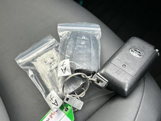 プリウス 4WD Aツーリングセレクションブラックエディション 保証書/ディスプレイオーディオ+ナビ9インチ/衝突安全装置/シートヒーター/パノラミックビューモニター/車線逸脱防止支援システム/シート 合皮/パーキングアシスト 自動操舵 衝突被害軽減システム(36枚目)