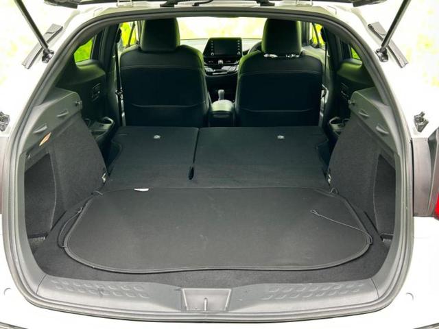C-HR S GRスポーツ 新品タイヤ/ディスプレイオーディオ/衝突安全装置/シートヒーター 前席/パノラミックビューモニター/車線逸脱防止支援システム/シート ハーフレザー/ドライブレコーダー 社外/ヘッドランプ LED(19枚目)