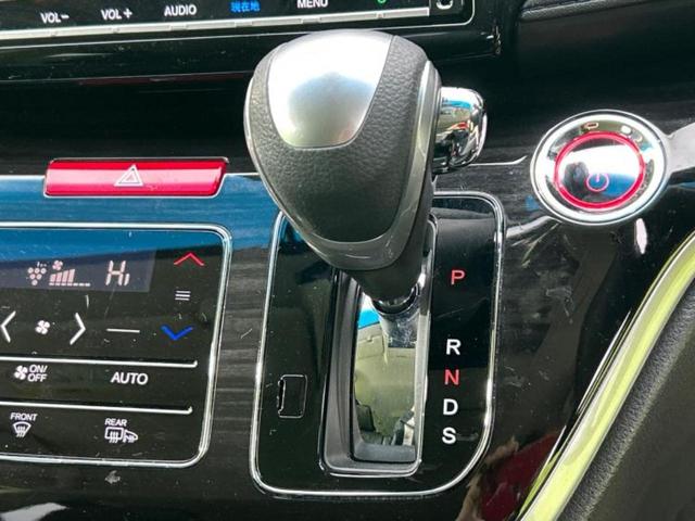 オデッセイハイブリッド ハイブリッドアブソルート・EXホンダセンシング 保証書/純正 9インチ SDナビ/衝突安全装置/両側電動スライドドア/シートヒーター/車線逸脱防止支援システム/シート ハーフレザー/ドライブレコーダー 純正/ヘッドランプ LED バックカメラ(25枚目)