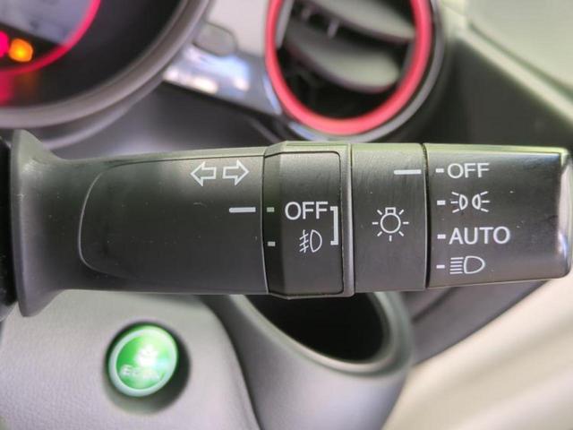 Ｎ－ＢＯＸカスタム Ｇ・ターボＬパッケージ２トーンカラースタイル　新品タイヤ／保証書／社外　ナビ／シティーブレーキアクティブシステム（ホンダ）／両側電動スライドドア／ヘッドランプ　ＨＩＤ／ＥＴＣ／ＥＢＤ付ＡＢＳ／横滑り防止装置／クルーズコントロール　バックカメラ（15枚目）