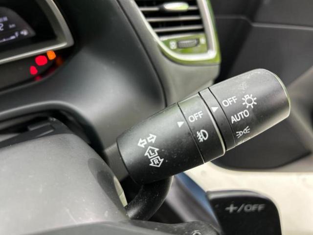 アクセラスポーツ 20S 保証書/純正 SDナビ/衝突安全装置/ヘッドランプ HID/USBジャック/Bluetooth接続/ETC/EBD付ABS/横滑り防止装置/アイドリングストップ/クルーズコントロール バックカメラ(17枚目)