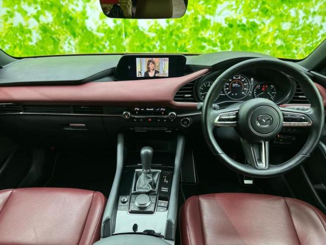 ＭＡＺＤＡ３ファストバック ２０Ｓバーガンディセレクション　エアロ／ＢＯＳＥ／保証書／純正　ＳＤナビ／衝突安全装置／シートヒーター／全方位モニター／車線逸脱防止支援システム／シート　フルレザー／ドライブレコーダー　純正／ヘッドランプ　ＬＥＤ　革シート　禁煙車（9枚目）
