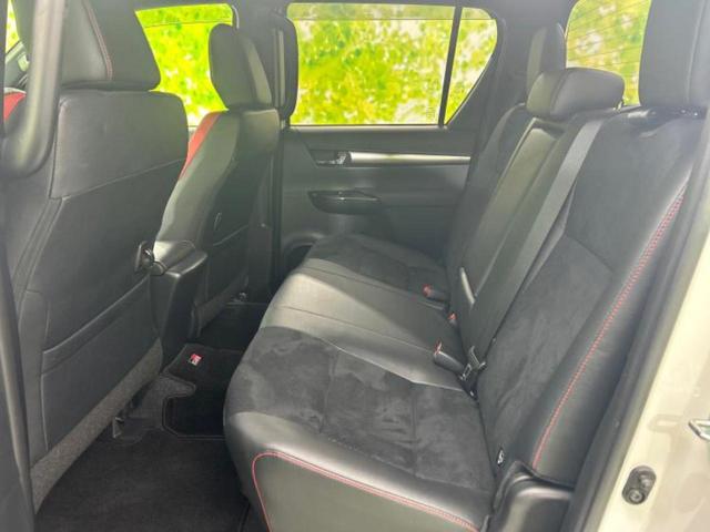 ハイラックス 4WD Z GRスポーツ 保証書/ディスプレイオーディオ+ナビ/衝突安全装置/全方位モニター/車線逸脱防止支援システム/シート ハーフレザー/ドライブレコーダー 純正/ヘッドランプ LED/Bluetooth接続 全周囲カメラ(7枚目)