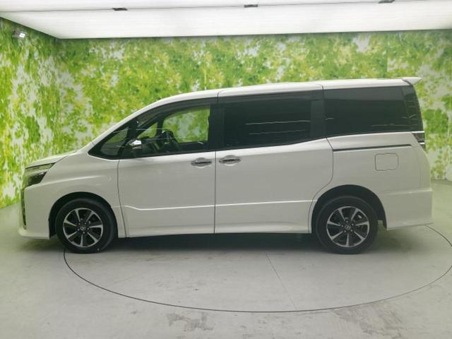 ヴォクシー ４ＷＤ　ＺＳキラメキ３　新品タイヤ／保証書／純正　９インチ　ＳＤナビ／衝突安全装置／両側電動スライドドア／車線逸脱防止支援システム／シート　ハーフレザー／ドライブレコーダー　前後／ヘッドランプ　ＬＥＤ／ＵＳＢジャック　４ＷＤ（2枚目）