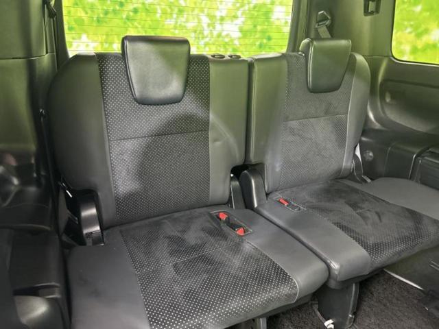 ヴォクシー ４ＷＤ　ＺＳキラメキ３　新品タイヤ／保証書／純正　９インチ　ＳＤナビ／衝突安全装置／両側電動スライドドア／車線逸脱防止支援システム／シート　ハーフレザー／ドライブレコーダー　前後／ヘッドランプ　ＬＥＤ／ＵＳＢジャック　４ＷＤ（6枚目）