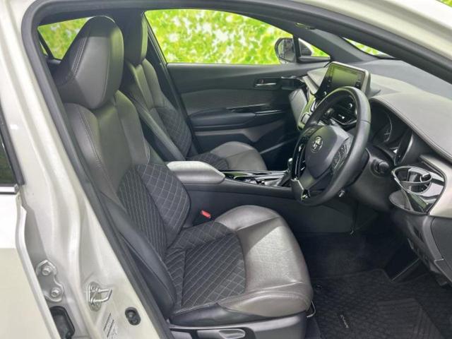 Ｃ－ＨＲ Ｇ　新品タイヤ／保証書／ディスプレイオーディオ＋ナビ／衝突安全装置／車線逸脱防止支援システム／シート　ハーフレザー／ヘッドランプ　ＬＥＤ／ＵＳＢジャック／Ｂｌｕｅｔｏｏｔｈ接続／ＥＴＣ　バックカメラ（4枚目）