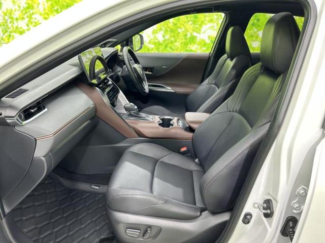 ハリアー Ｚレザーパッケージ　ガラスルーフ／ＪＢＬ／ディスプレイオーディオ＋ナビ／デジタルインナーミラー／衝突安全装置／シートヒーター／パノラミックビューモニター／車線逸脱防止支援システム／シート　フルレザー　革シート　電動シート（6枚目）