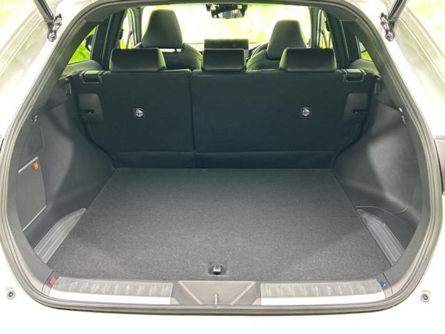 ハリアー Ｚレザーパッケージ　ガラスルーフ／ＪＢＬ／ディスプレイオーディオ＋ナビ／デジタルインナーミラー／衝突安全装置／シートヒーター／パノラミックビューモニター／車線逸脱防止支援システム／シート　フルレザー　革シート　電動シート（8枚目）