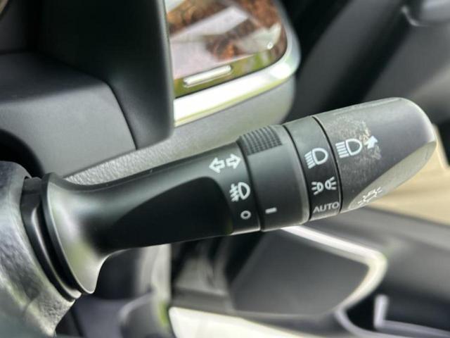 アルファードハイブリッド ４ＷＤハイブリッドＧ　Ｆパッケージ　新品タイヤ／保証書／純正　１０インチ　ＳＤナビ／デジタルインナーミラー／両側電動スライドドア／シートヒーター／シート　フルレザー／電動バックドア／ヘッドランプ　ＬＥＤ／Ｂｌｕｅｔｏｏｔｈ接続　革シート（17枚目）