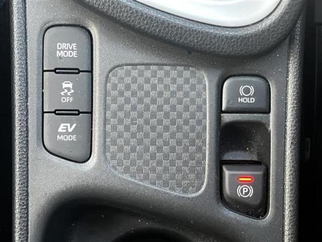 ヤリスクロス ハイブリッドＺ　新品タイヤ／保証書／ディスプレイオーディオ＋ナビ／衝突安全装置／シートヒーター　前席／パノラミックビューモニター／車線逸脱防止支援システム／シート　合皮／ドライブレコーダー　前後　衝突被害軽減システム（16枚目）