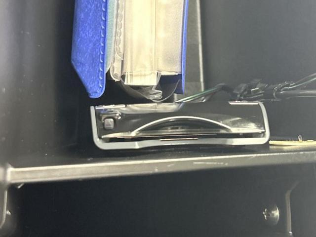 スイフト ＸＳ－ＤＪＥ　新品タイヤ／保証書／社外　ＳＤナビ／Ｂｌｕｅｔｏｏｔｈ接続／ＥＴＣ／ＥＢＤ付ＡＢＳ／横滑り防止装置／アイドリングストップ／フルセグＴＶ／ＤＶＤ／エアバッグ　運転席／エアバッグ　助手席　ワンオーナー（26枚目）