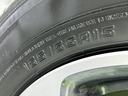 WECARSの展示場では実際に見て、触ってお車をお選びいただけます!知識の豊富な営業スタッフが様々なカーライフをご提案いたします!