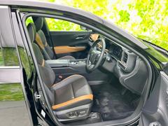 「この車の写真をもっと見たい」「状態が気になる」「この装備はついている？」どんな小さな疑問でもお気軽にお問い合わせください！ 4