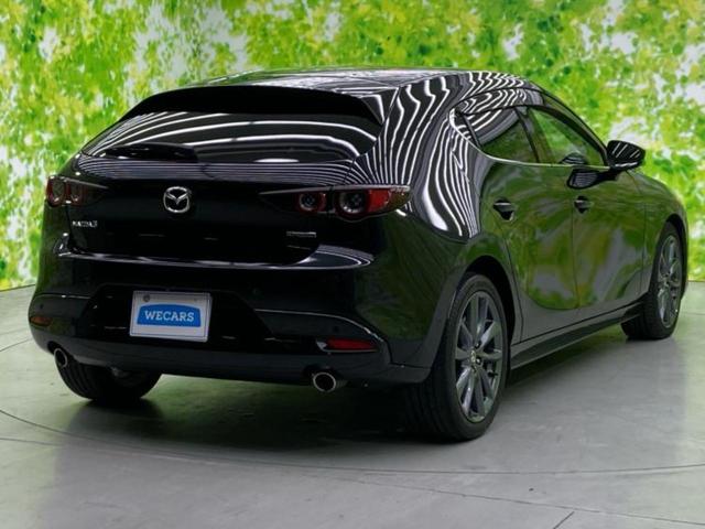 ＭＡＺＤＡ３ファストバック ＸＤプロアクティブツーリングセレクション　ＢＯＳＥ／純正　ＳＤナビ／アイアクティブセンス（マツダ）／シートヒーター　前席／車線逸脱防止支援システム／ヘッドランプ　ＬＥＤ／Ｂｌｕｅｔｏｏｔｈ接続／ＥＴＣ／アイドリングストップ／バックモニター（3枚目）