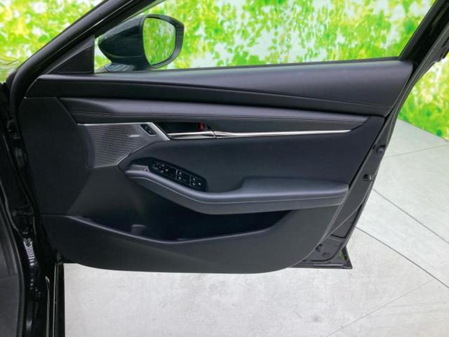 ＭＡＺＤＡ３ファストバック ＸＤプロアクティブツーリングセレクション　ＢＯＳＥ／純正　ＳＤナビ／アイアクティブセンス（マツダ）／シートヒーター　前席／車線逸脱防止支援システム／ヘッドランプ　ＬＥＤ／Ｂｌｕｅｔｏｏｔｈ接続／ＥＴＣ／アイドリングストップ／バックモニター（4枚目）