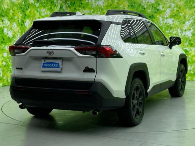 ＲＡＶ４ ４ＷＤアドベンチャーオフロードパッケージ２　保証書／ディスプレイオーディオ＋ナビ１０．５インチ／デジタルインナーミラー／衝突安全装置／シートヒーター／車線逸脱防止支援システム／シート　合皮／パーキングアシスト　バックガイド　衝突被害軽減システム（3枚目）