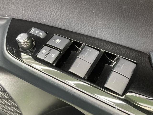 プリウス Sツーリングセレクション 新品タイヤ/保証書/純正 9インチ ナビ/トヨタセーフティセンス/シートヒーター 前席/車線逸脱防止支援システム/ヘッドランプ LED/USBジャック/Bluetooth接続/ETC2.0 禁煙車(8枚目)