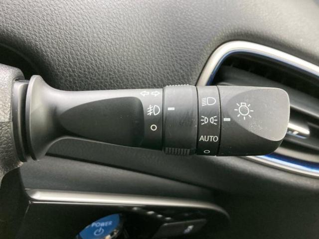 プリウス Sツーリングセレクション 新品タイヤ/保証書/純正 9インチ ナビ/トヨタセーフティセンス/シートヒーター 前席/車線逸脱防止支援システム/ヘッドランプ LED/USBジャック/Bluetooth接続/ETC2.0 禁煙車(16枚目)