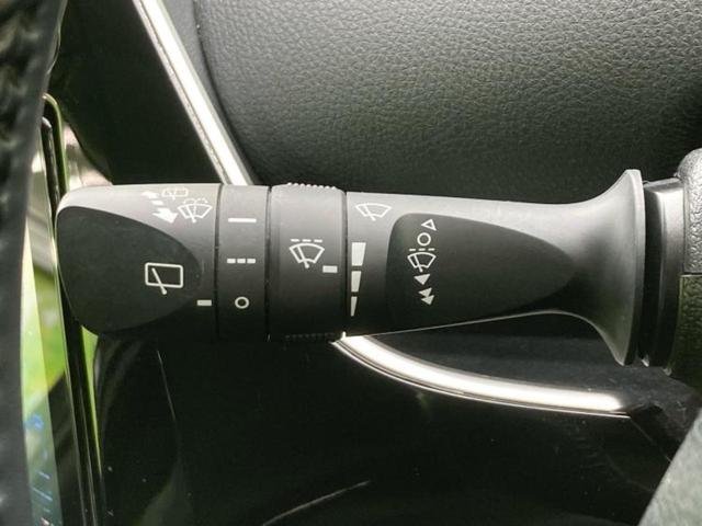 プリウス Sツーリングセレクション 新品タイヤ/保証書/純正 9インチ ナビ/トヨタセーフティセンス/シートヒーター 前席/車線逸脱防止支援システム/ヘッドランプ LED/USBジャック/Bluetooth接続/ETC2.0 禁煙車(17枚目)