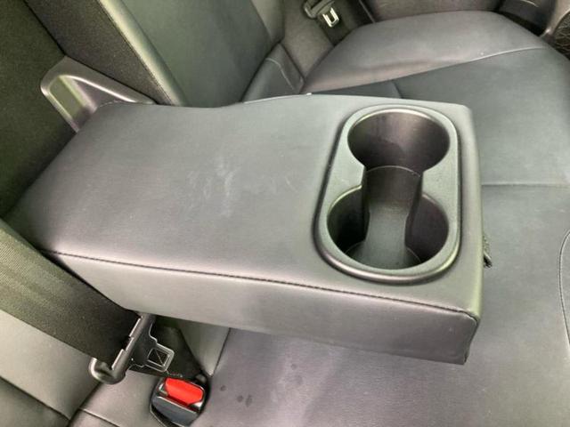 プリウス Sツーリングセレクション 新品タイヤ/保証書/純正 9インチ ナビ/トヨタセーフティセンス/シートヒーター 前席/車線逸脱防止支援システム/ヘッドランプ LED/USBジャック/Bluetooth接続/ETC2.0 禁煙車(31枚目)