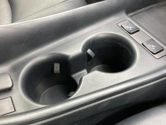 プリウス Sツーリングセレクション 新品タイヤ/保証書/純正 9インチ ナビ/トヨタセーフティセンス/シートヒーター 前席/車線逸脱防止支援システム/ヘッドランプ LED/USBジャック/Bluetooth接続/ETC2.0 禁煙車(37枚目)