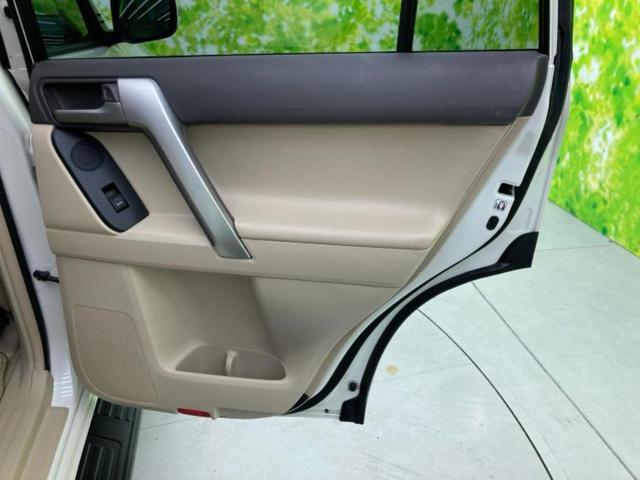 ランドクルーザープラド 4WD TX Lパッケージ 新品タイヤ/サンルーフ/保証書/純正 SDナビ/トヨタセーフティセンス/シートヒーター 前席/パノラミックビューモニター/シート 合皮/ヘッドランプ LED/USBジャック/Bluetooth接続(5枚目)