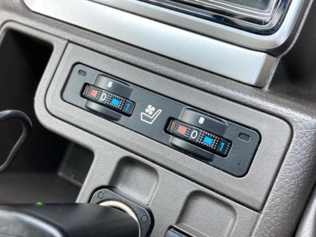 ランドクルーザープラド 4WD TX Lパッケージ 新品タイヤ/サンルーフ/保証書/純正 SDナビ/トヨタセーフティセンス/シートヒーター 前席/パノラミックビューモニター/シート 合皮/ヘッドランプ LED/USBジャック/Bluetooth接続(35枚目)