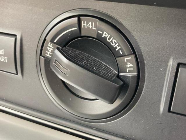 ランドクルーザープラド 4WD TX Lパッケージ 新品タイヤ/サンルーフ/保証書/純正 SDナビ/トヨタセーフティセンス/シートヒーター 前席/パノラミックビューモニター/シート 合皮/ヘッドランプ LED/USBジャック/Bluetooth接続(39枚目)