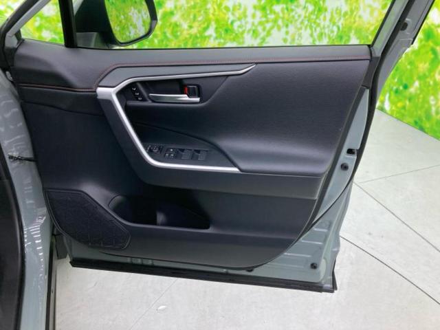 RAV4 4WDアドベンチャー 新品タイヤ/保証書/純正 SDナビ/デジタルインナーミラー/トヨタセーフティセンス/シートヒーター 前席/シート 合皮/電動バックドア/ヘッドランプ LED/USBジャック/Bluetooth接続(4枚目)