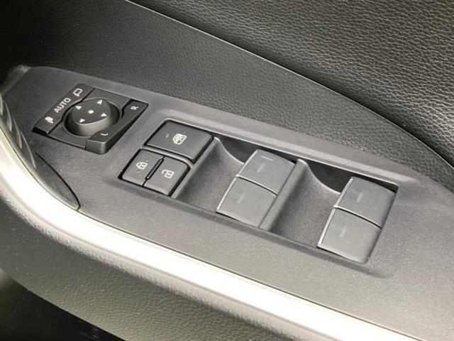 RAV4 4WDアドベンチャー 新品タイヤ/保証書/純正 SDナビ/デジタルインナーミラー/トヨタセーフティセンス/シートヒーター 前席/シート 合皮/電動バックドア/ヘッドランプ LED/USBジャック/Bluetooth接続(8枚目)