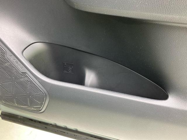 RAV4 4WDアドベンチャー 新品タイヤ/保証書/純正 SDナビ/デジタルインナーミラー/トヨタセーフティセンス/シートヒーター 前席/シート 合皮/電動バックドア/ヘッドランプ LED/USBジャック/Bluetooth接続(19枚目)