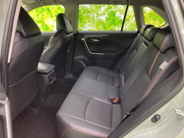 RAV4 4WDアドベンチャー 新品タイヤ/保証書/純正 SDナビ/デジタルインナーミラー/トヨタセーフティセンス/シートヒーター 前席/シート 合皮/電動バックドア/ヘッドランプ LED/USBジャック/Bluetooth接続(22枚目)