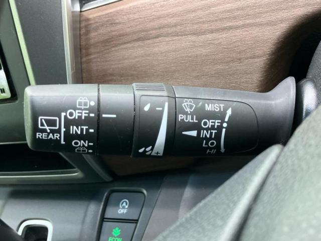 フリード Ｇホンダセンシング　保証書／純正　ＳＤナビ／ホンダセンシング／両側電動スライドドア／シートヒーター　前席／車線逸脱防止支援システム／ヘッドランプ　ＬＥＤ／Ｂｌｕｅｔｏｏｔｈ接続／ＥＴＣ／横滑り防止装置／バックモニター（17枚目）