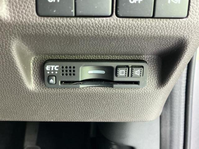 フリード Ｇホンダセンシング　保証書／純正　ＳＤナビ／ホンダセンシング／両側電動スライドドア／シートヒーター　前席／車線逸脱防止支援システム／ヘッドランプ　ＬＥＤ／Ｂｌｕｅｔｏｏｔｈ接続／ＥＴＣ／横滑り防止装置／バックモニター（18枚目）