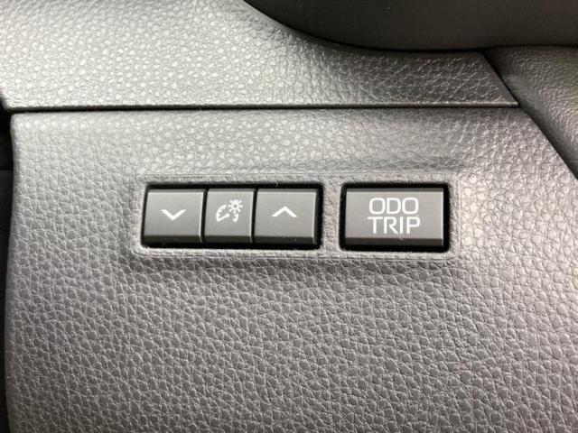 クラウンスポーツ ４ＷＤ　Ｚ　ガラスルーフ／保証書／純正　ＳＤナビ／デジタルインナーミラー／トヨタセーフティセンス／シートエアコン／全方位モニター／車線逸脱防止支援システム／シート　フルレザー／電動バックドア　革シート　電動シート（25枚目）