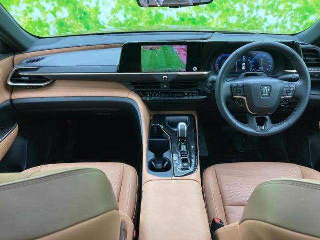 クラウンスポーツ ４ＷＤ　Ｚ　ガラスルーフ／保証書／純正　ＳＤナビ／デジタルインナーミラー／トヨタセーフティセンス／シートエアコン／全方位モニター／車線逸脱防止支援システム／シート　フルレザー／電動バックドア　革シート　電動シート（52枚目）