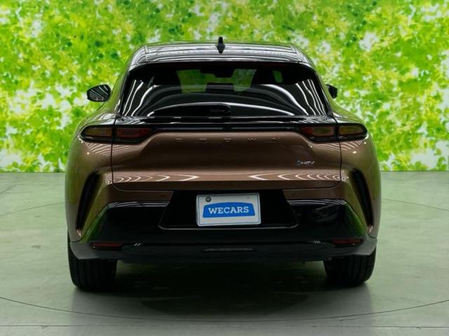 クラウンスポーツ ４ＷＤ　Ｚ　ガラスルーフ／保証書／純正　ＳＤナビ／デジタルインナーミラー／トヨタセーフティセンス／シートエアコン／全方位モニター／車線逸脱防止支援システム／シート　フルレザー／電動バックドア　革シート　電動シート（54枚目）