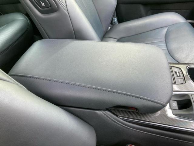 クラウンハイブリッド RSアドバンス 新品タイヤ/保証書/純正 SDナビ/デジタルインナーミラー/衝突安全装置/シートヒーター/車線逸脱防止支援システム/シート フルレザー/ヘッドランプ LED/ETC/EBD付ABS/横滑り防止装置(29枚目)