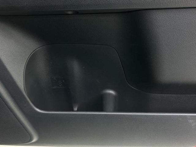 ランドクルーザープラド ４ＷＤ　ＴＸ　Ｌパッケージブラックエディション　サンルーフ／保証書／純正　９インチ　ＳＤナビ／トヨタセーフティセンス／シートヒーター　前席／シート　フルレザー／ヘッドランプ　ＬＥＤ／Ｂｌｕｅｔｏｏｔｈ接続／ＥＴＣ／バックモニター／フルセグＴＶ（19枚目）