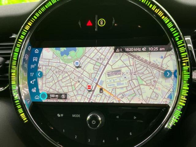 ＭＩＮＩ クーパーＳシャドーエディション　新品タイヤ／純正　ＳＤナビ／シートヒーター／車線逸脱防止支援システム／シート　合皮／パーキングアシスト　自動操舵／ヘッドランプ　ＬＥＤ／ＥＴＣ／ＥＢＤ付ＡＢＳ／横滑り防止装置　バックカメラ　記録簿（10枚目）